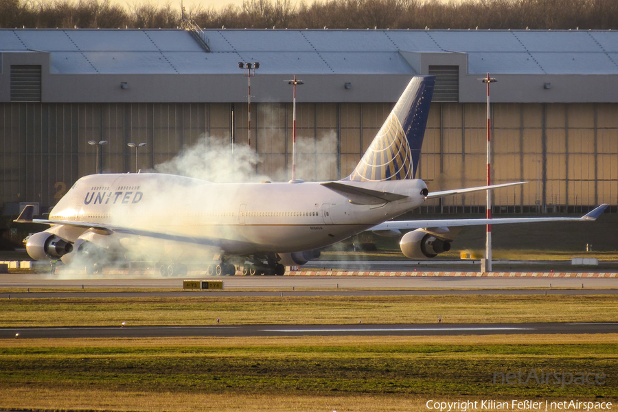 United Airlines Boeing 747-422 (N104UA) | Photo 437536