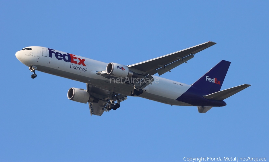 FedEx Boeing 767-3S2F(ER) (N105FE) | Photo 621047