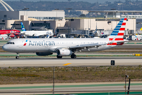 American Airlines Airbus A321-231 (N106NN) at  Los Angeles - International, United States