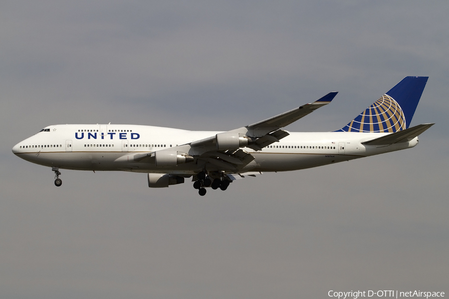 United Airlines Boeing 747-422 (N107UA) | Photo 407074