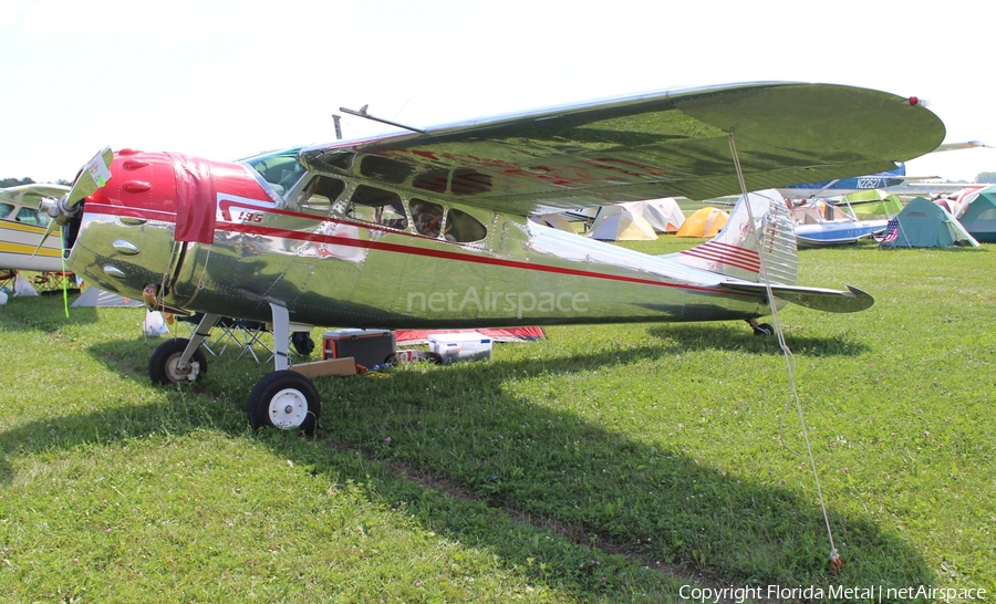 (Private) Cessna 195A (N1082D) | Photo 306438