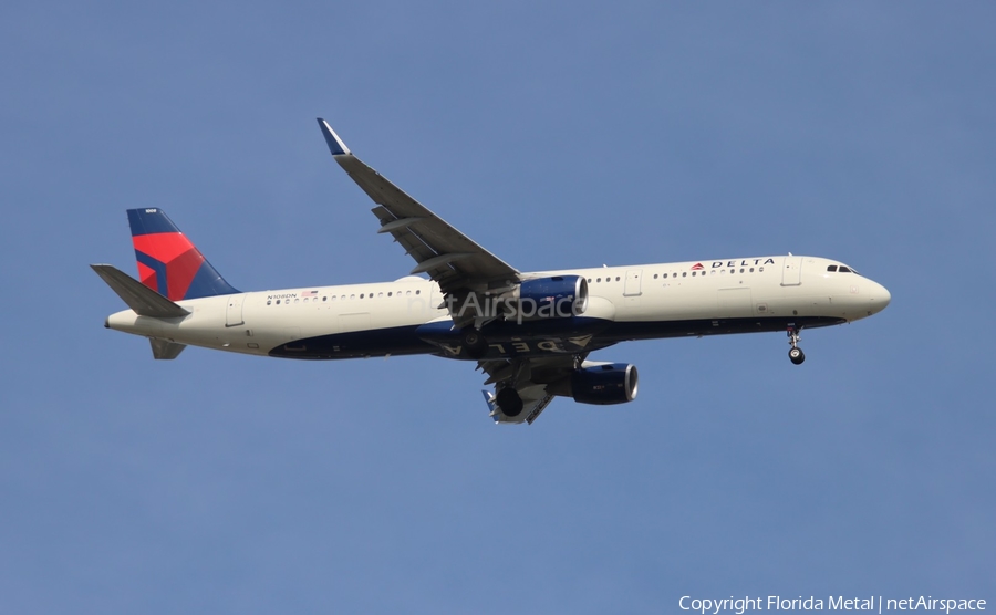 Delta Air Lines Airbus A321-211 (N108DN) | Photo 571340