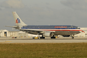American Airlines Airbus A300B4-605R (N11060) at  Miami - International, United States