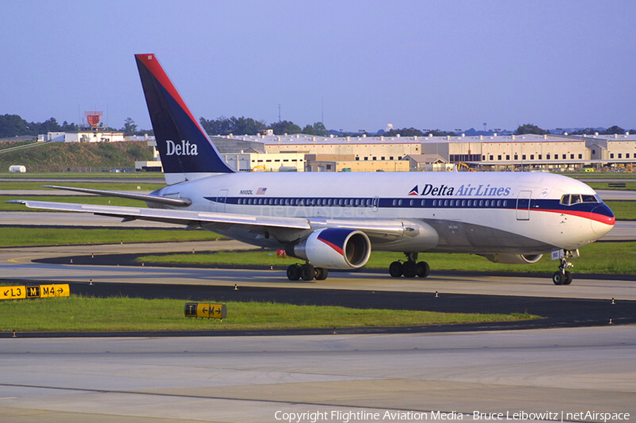 Delta Air Lines Boeing 767-232 (N110DL) | Photo 172002