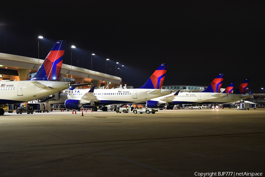 Delta Air Lines Airbus A220-100 (N110DU) | Photo 375655