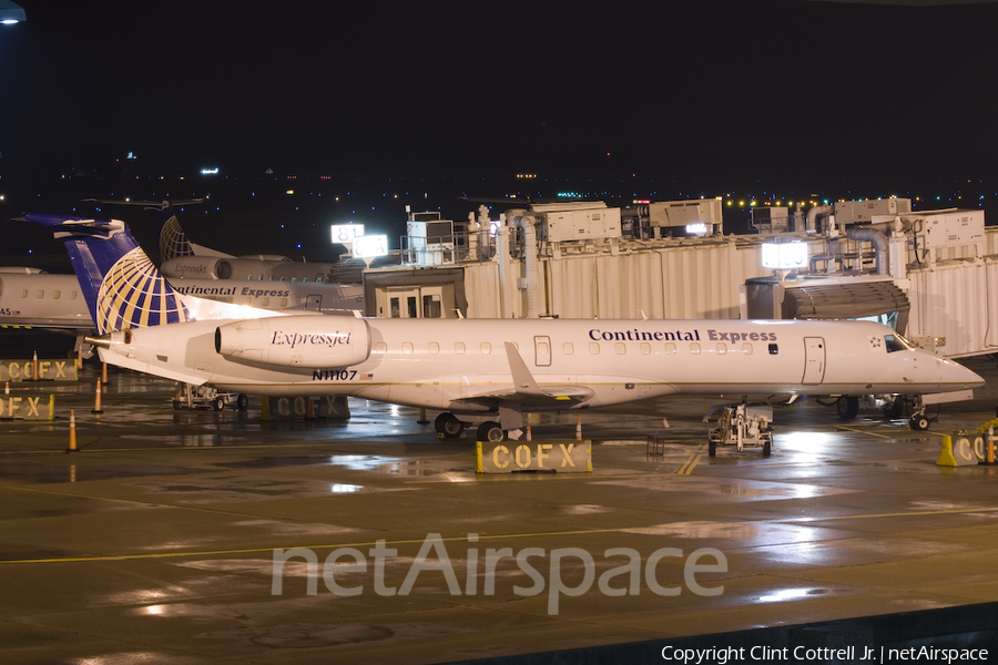 Continental Express (ExpressJet) Embraer ERJ-145XR (N11107) | Photo 41847