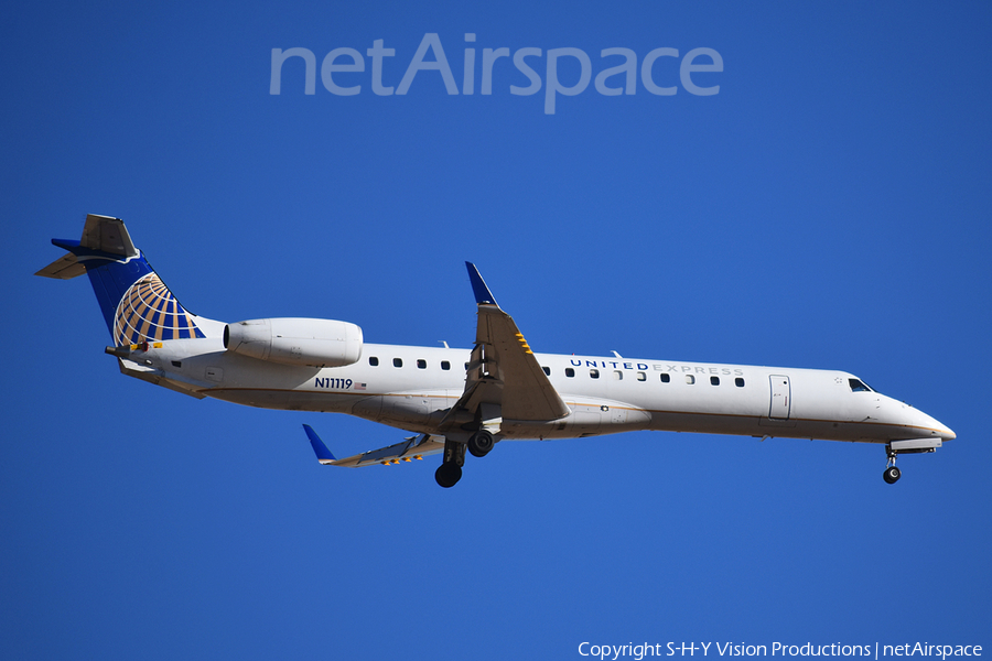 United Express (Trans States Airlines) Embraer ERJ-145XR (N11119) | Photo 137432