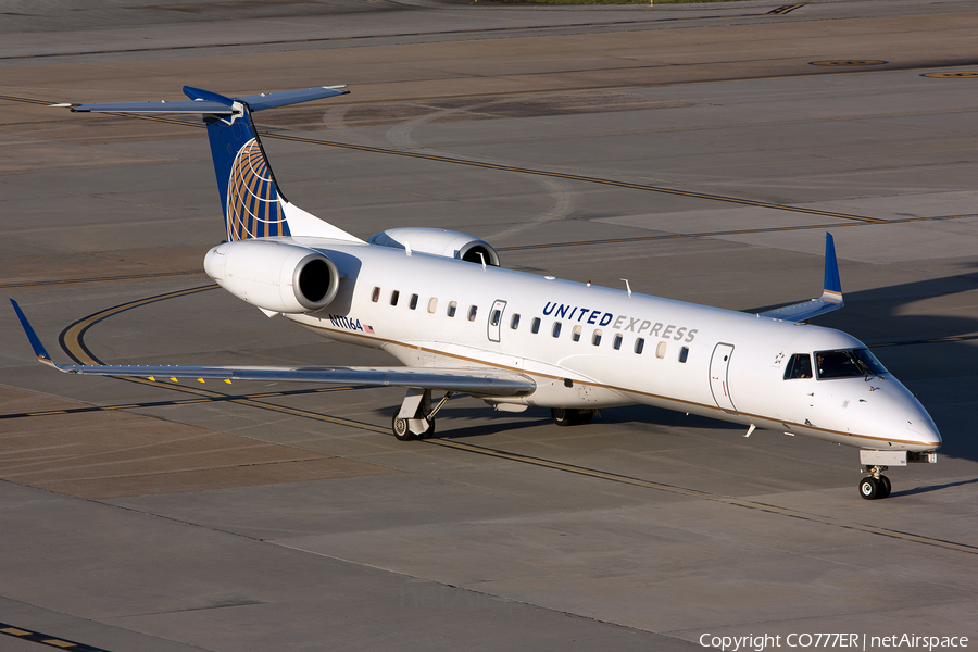 United Express (ExpressJet Airlines) Embraer ERJ-145LR (N11164) | Photo 14235