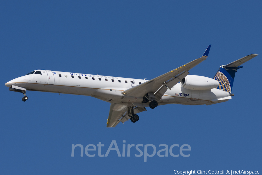 United Express (ExpressJet Airlines) Embraer ERJ-145XR (N11184) | Photo 41848