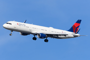 Delta Air Lines Airbus A321-211 (N111DC) at  New York - LaGuardia, United States