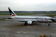 Delta Air Lines Boeing 767-232 (N111DN) at  Frankfurt am Main, Germany