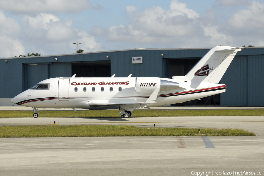 (Private) Bombardier CL-600-2B16 Challenger 601-3A (N111FK) | Photo 21774