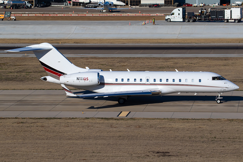 NetJets Bombardier BD-700-1A11 Global 5000 (N111QS) at  Dallas - Love Field, United States