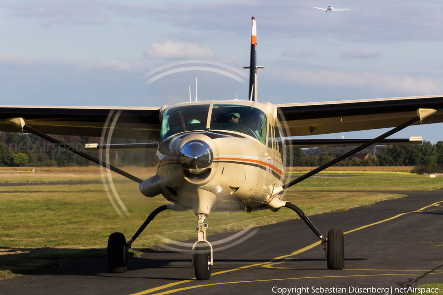 (Private) Cessna 208B Grand Caravan (N1123R) | Photo 127588