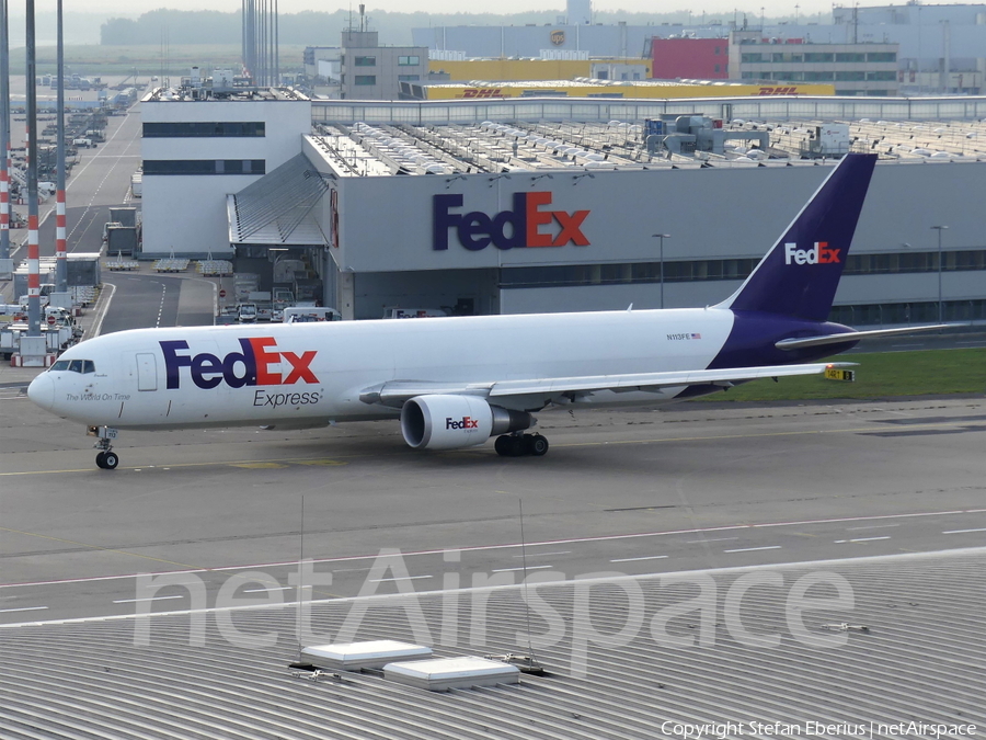 FedEx Boeing 767-3S2F(ER) (N113FE) | Photo 355726