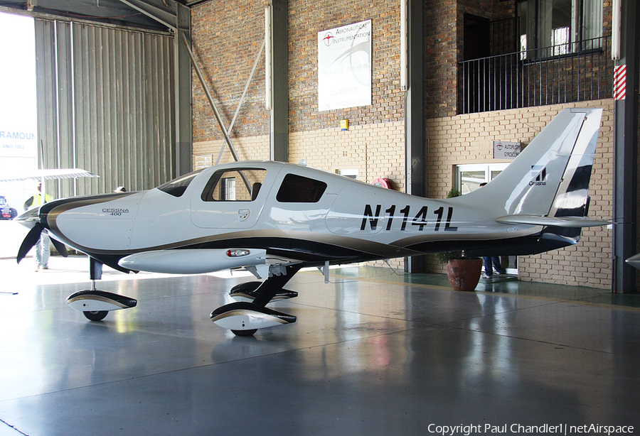 (Private) Cessna LC41-550FG Columbia 400 (N1141L) | Photo 100062
