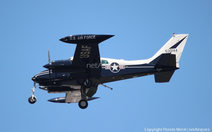 (Private) Cessna 310H (N1144Q) | Photo 326751