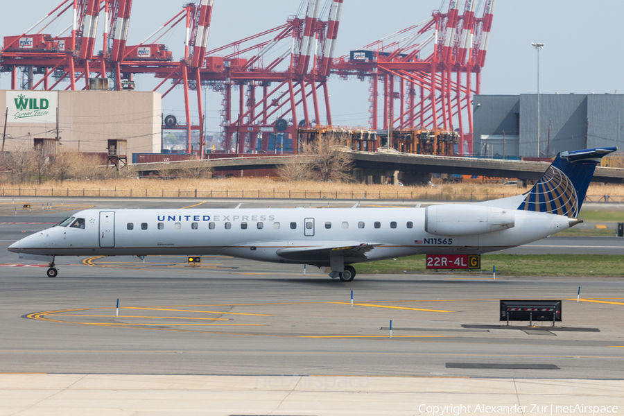 United Express (ExpressJet Airlines) Embraer ERJ-145LR (N11565) | Photo 158663