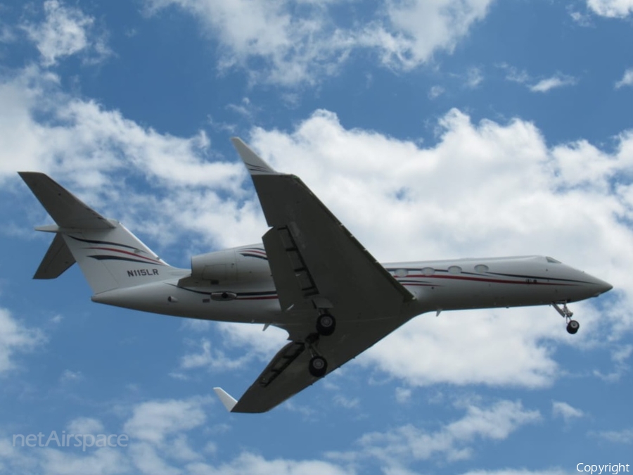 Northeastern Aviation Corp. Gulfstream G-IV-X (G450) (N115LR) | Photo 680495