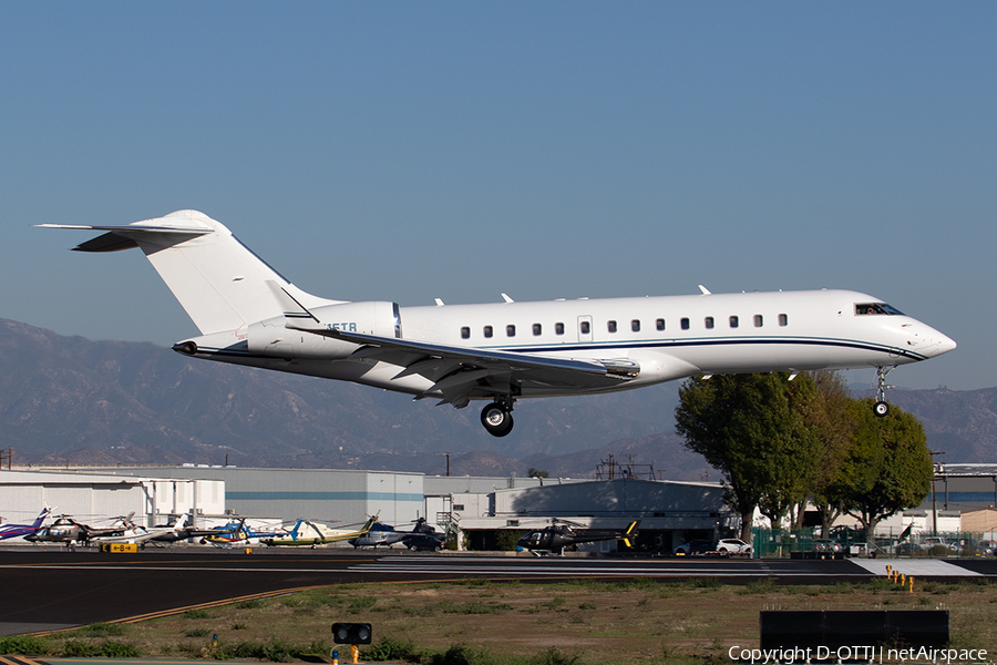 (Private) Bombardier BD-700-1A10 Global Express (N115TR) | Photo 541306