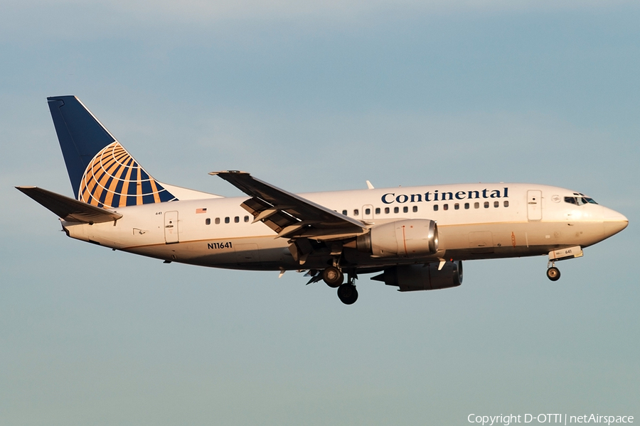 Continental Airlines Boeing 737-524 (N11641) | Photo 176665
