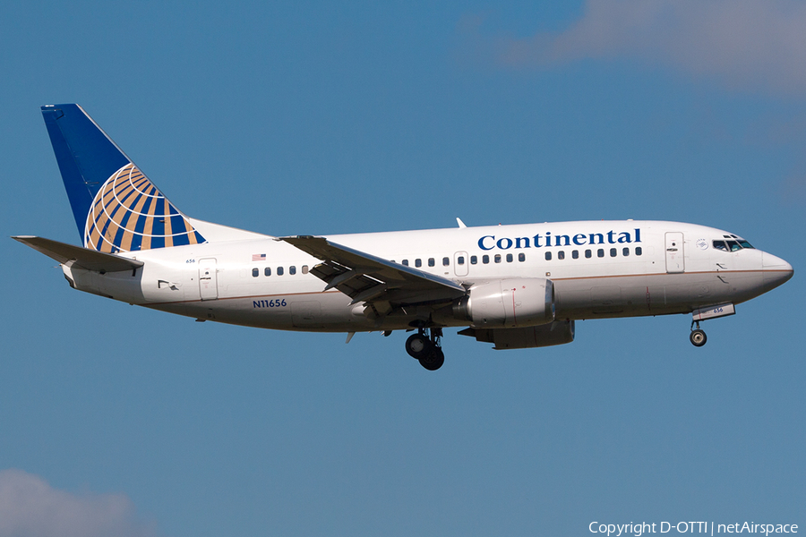 Continental Airlines Boeing 737-524 (N11656) | Photo 230522