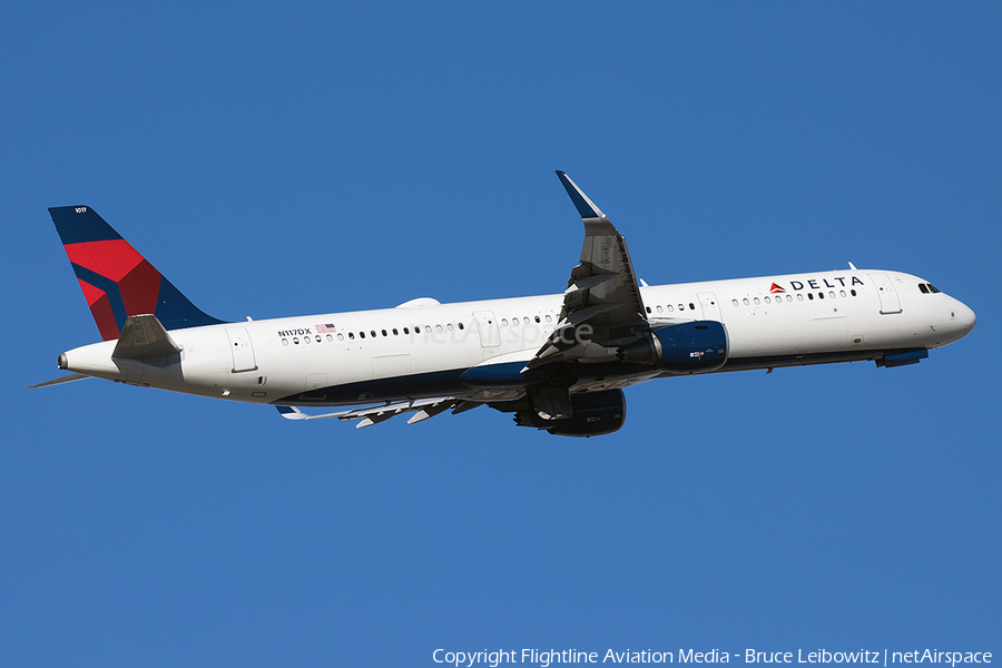 Delta Air Lines Airbus A321-211 (N117DX) | Photo 659553