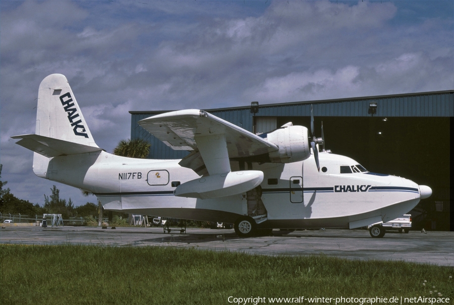 Chalk's International Airlines Grumman HU-16E Albatross (N117FB) | Photo 430465