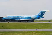 (Private) Bombardier BD-700-1A10 Global Express XRS (N117TP) at  Waterbury–Oxford, United States