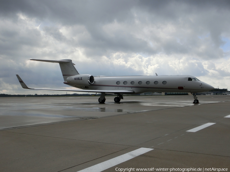 (Private) Gulfstream G-V-SP (G550) (N119LE) | Photo 355851