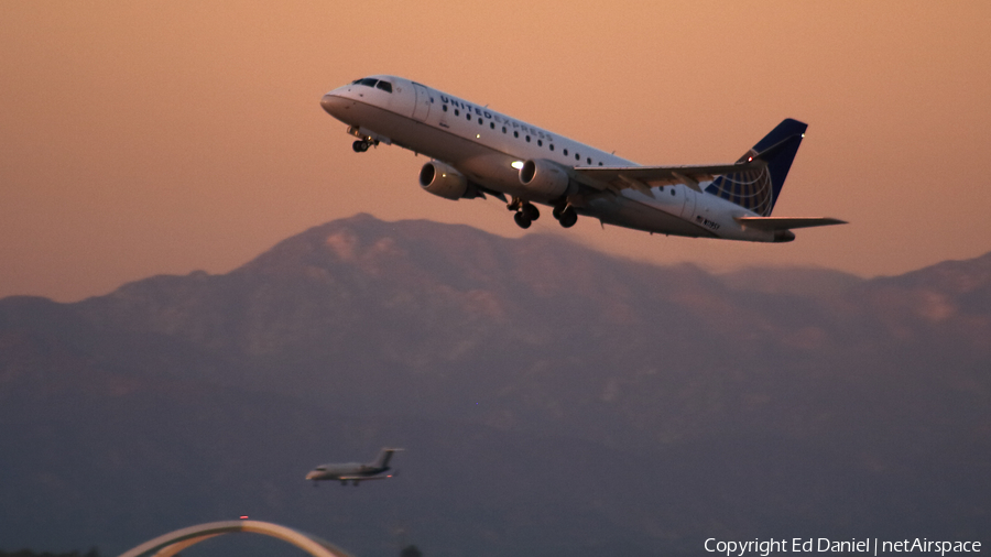 United Express (SkyWest Airlines) Embraer ERJ-175LR (ERJ-170-200LR) (N119SY) | Photo 359970