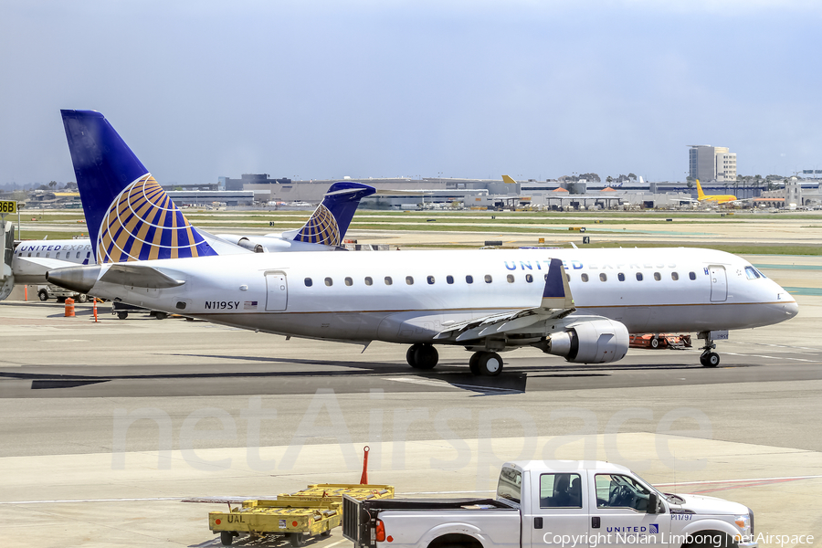 United Express (SkyWest Airlines) Embraer ERJ-175LR (ERJ-170-200LR) (N119SY) | Photo 427755