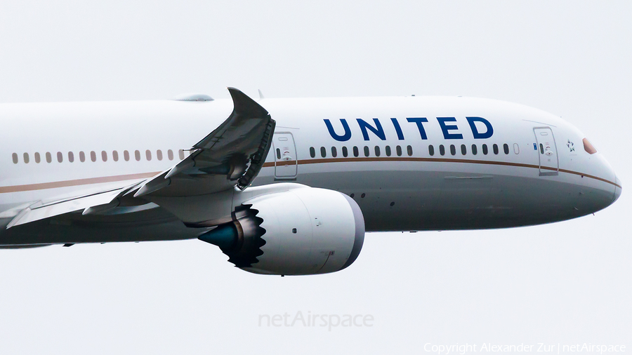 United Airlines Boeing 787-10 Dreamliner (N12004) | Photo 344024