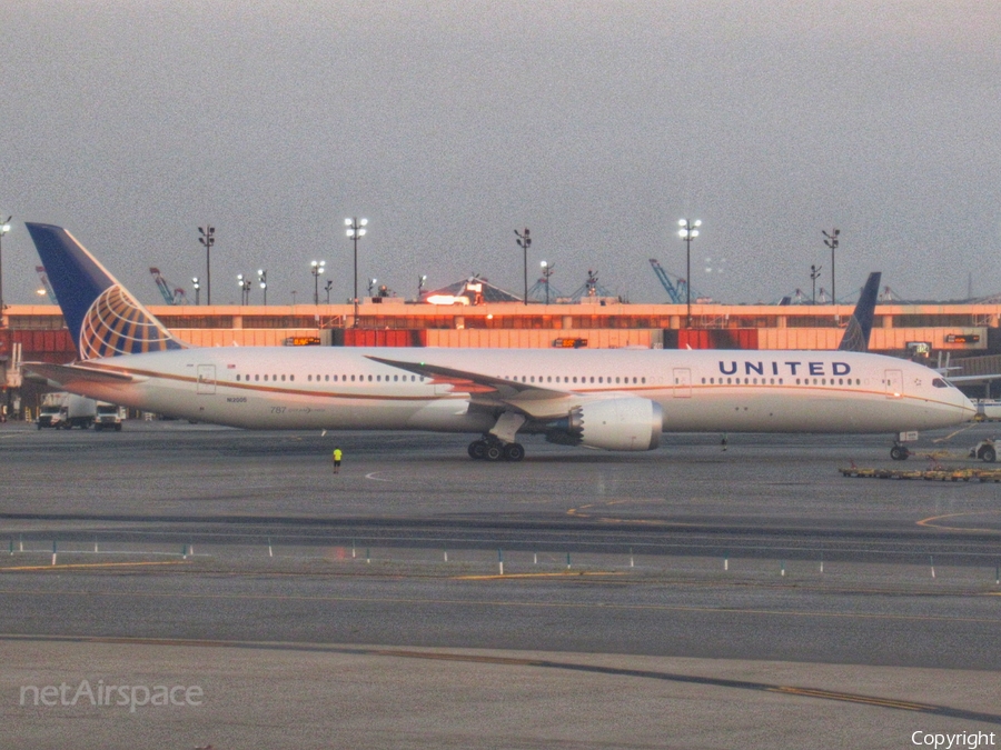 United Airlines Boeing 787-10 Dreamliner (N12005) | Photo 343960
