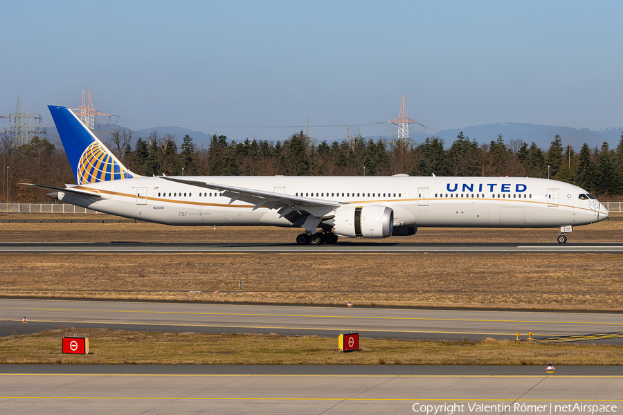 United Airlines Boeing 787-10 Dreamliner (N12005) | Photo 681082