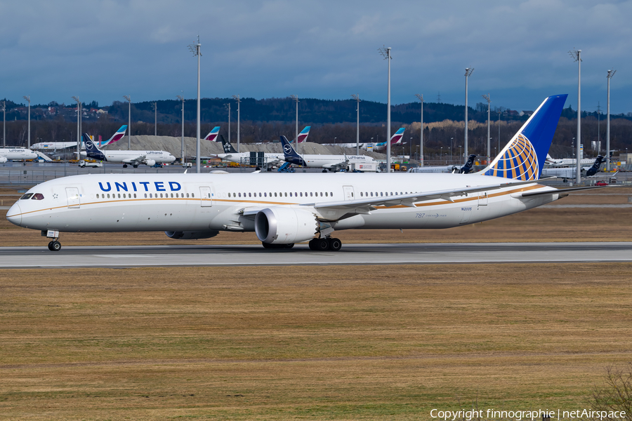 United Airlines Boeing 787-10 Dreamliner (N12005) | Photo 554089