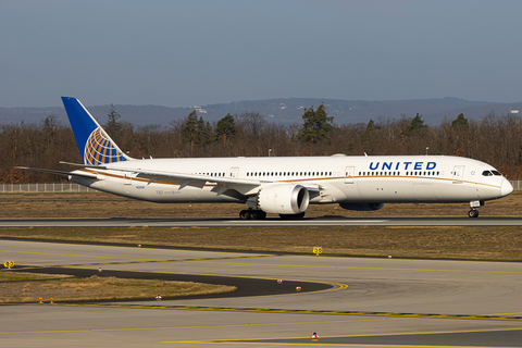 United Airlines Boeing 787-10 Dreamliner (N12006) at  Frankfurt am Main, Germany