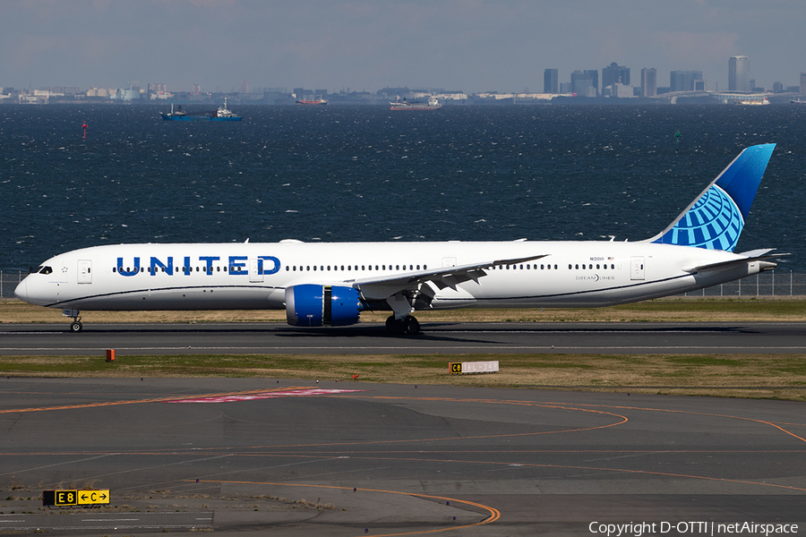 United Airlines Boeing 787-10 Dreamliner (N12010) | Photo 398376