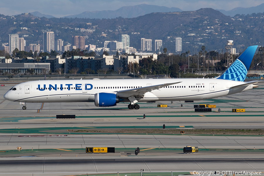 United Airlines Boeing 787-10 Dreamliner (N12012) | Photo 539611