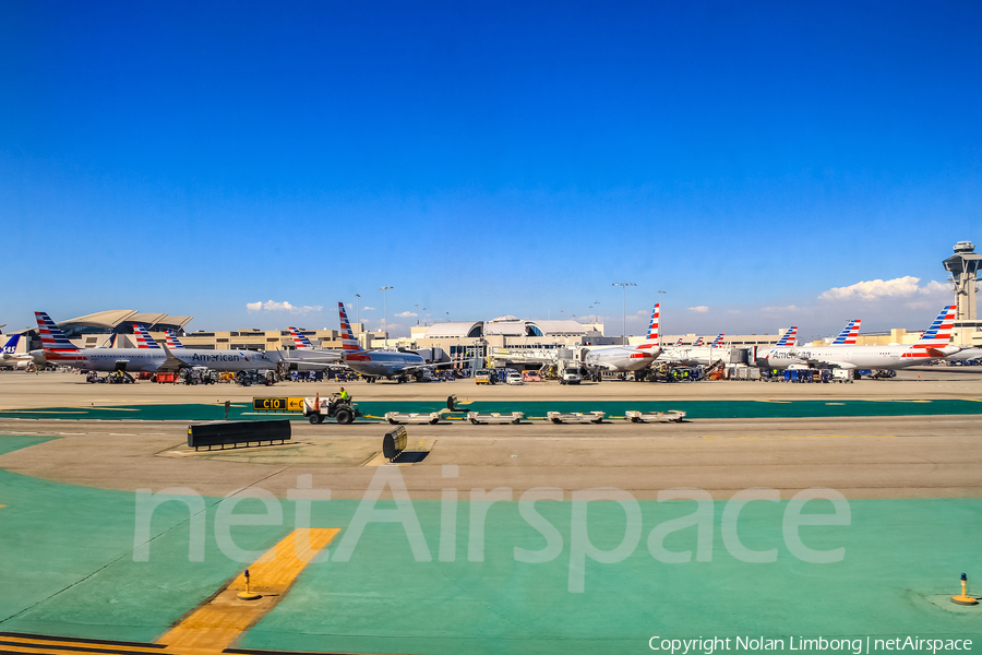 American Airlines Airbus A321-231 (N120EE) | Photo 438426