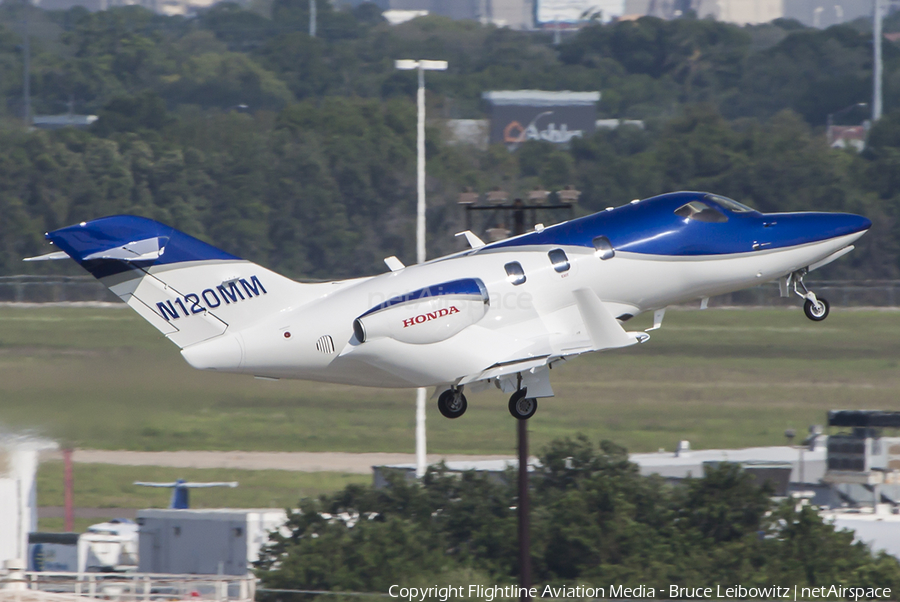 (Private) Honda HA-420 HondaJet (N120MM) | Photo 450490