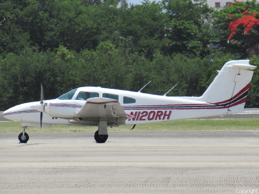 Skywarrior Flight Training Piper PA-44-180 Seminole (N120RH) | Photo 458031