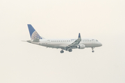 United Express (SkyWest Airlines) Embraer ERJ-175LR (ERJ-170-200LR) (N120SY) at  Los Angeles - International, United States