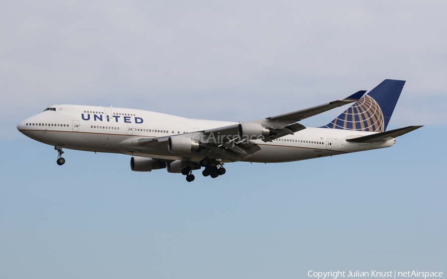 United Airlines Boeing 747-422 (N120UA) | Photo 75661