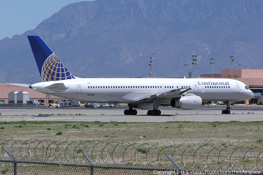 Continental Airlines Boeing 757-224 (N12109) | Photo 2902