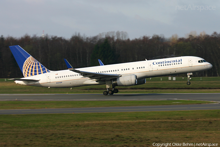 Continental Airlines Boeing 757-224 (N12109) | Photo 49811