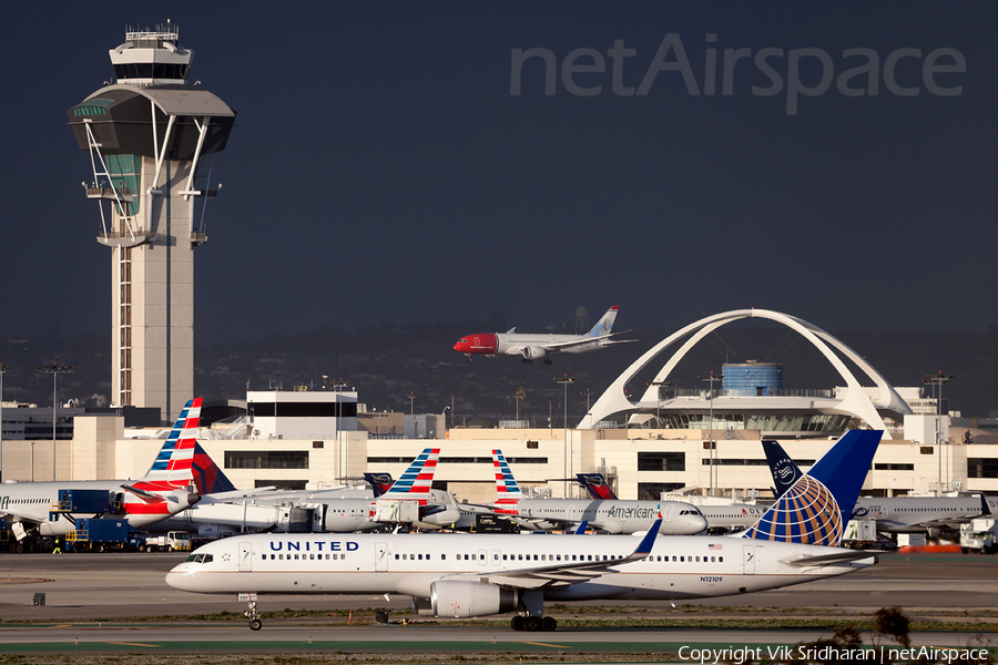 United Airlines Boeing 757-224 (N12109) | Photo 98143