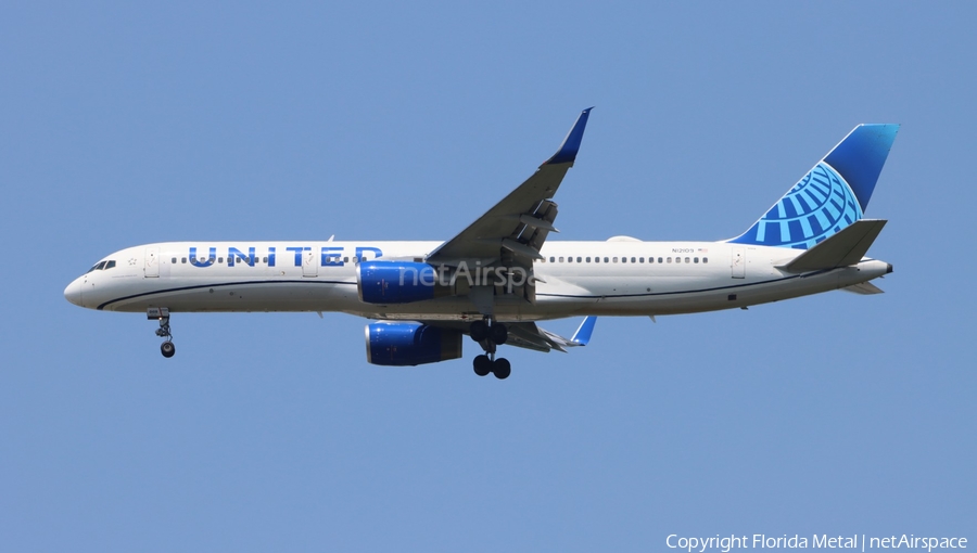 United Airlines Boeing 757-224 (N12109) | Photo 681126