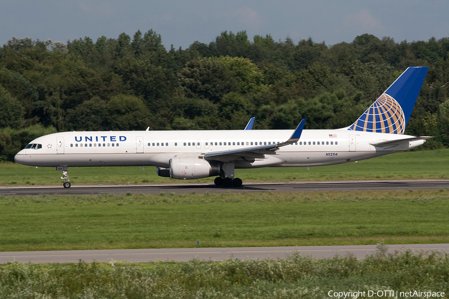 United Airlines Boeing 757-224 (N12114) | Photo 365698