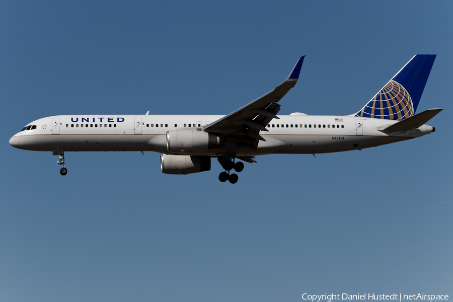 United Airlines Boeing 757-224 (N12114) | Photo 446149